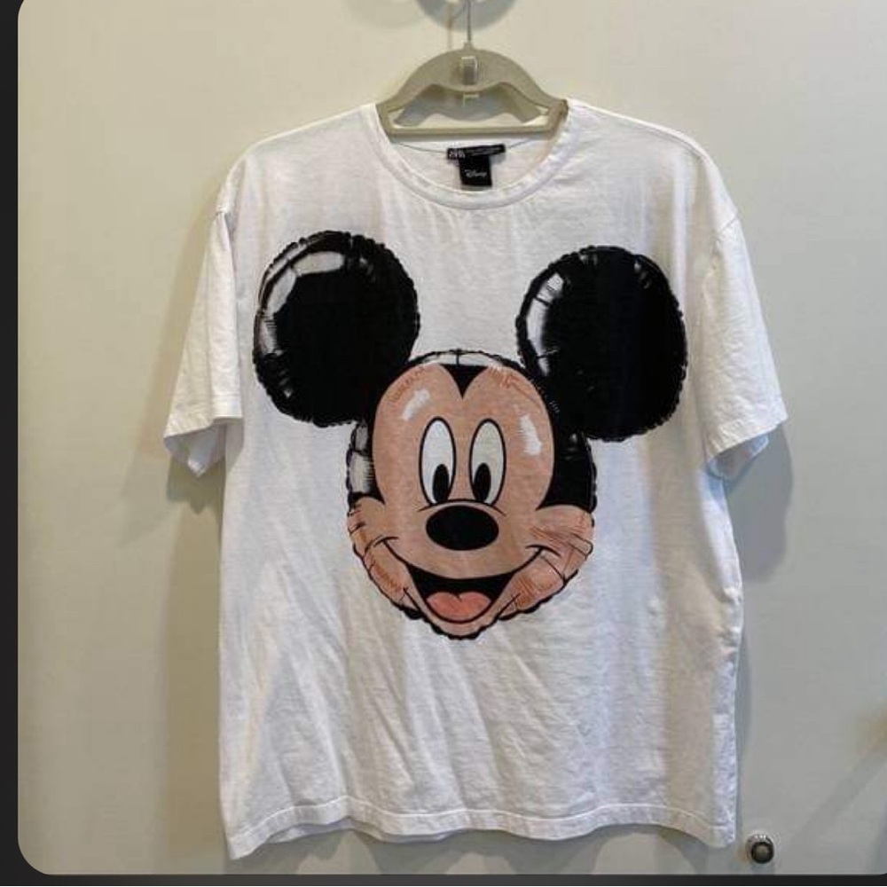 ISO zara mylar balloon mickey tee